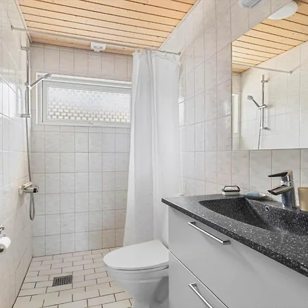 6836 - Fjeldvej 14 بيت للعطل إلينغه